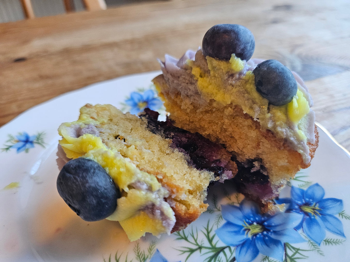 12 Blueberry & Lemon Cupcakes - Made Without Gluten, Vegan Option Available